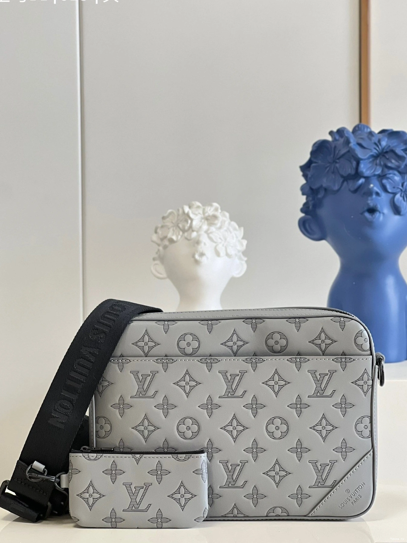 Affordable MESSENGER LOUIS DUO VUITTON 0810